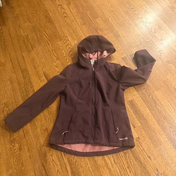 Avalanche Outdoor Supply Women's Purple Softshell Jacket with Fleece Lining - M - Picture 1 of 3